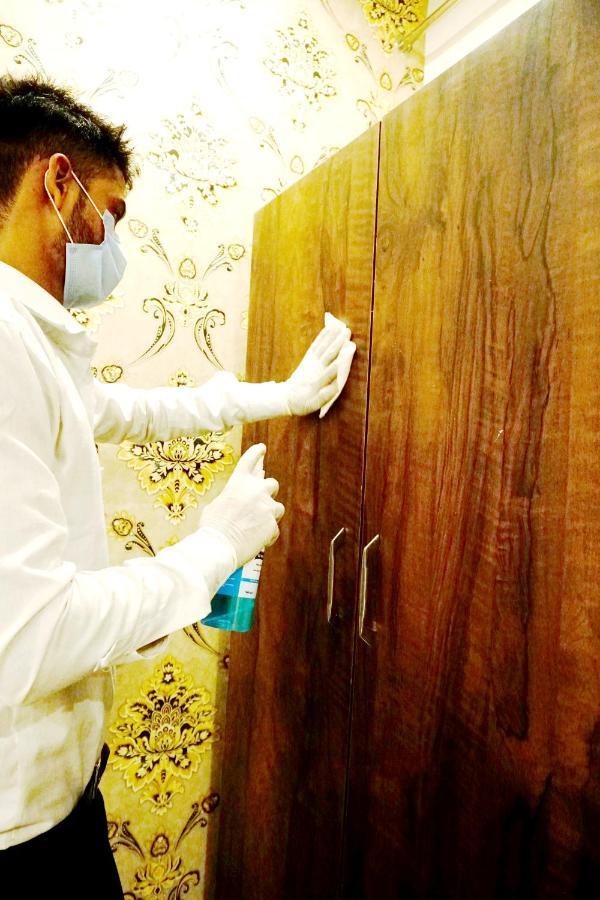 Hotel Almond Zirakpur المظهر الخارجي الصورة