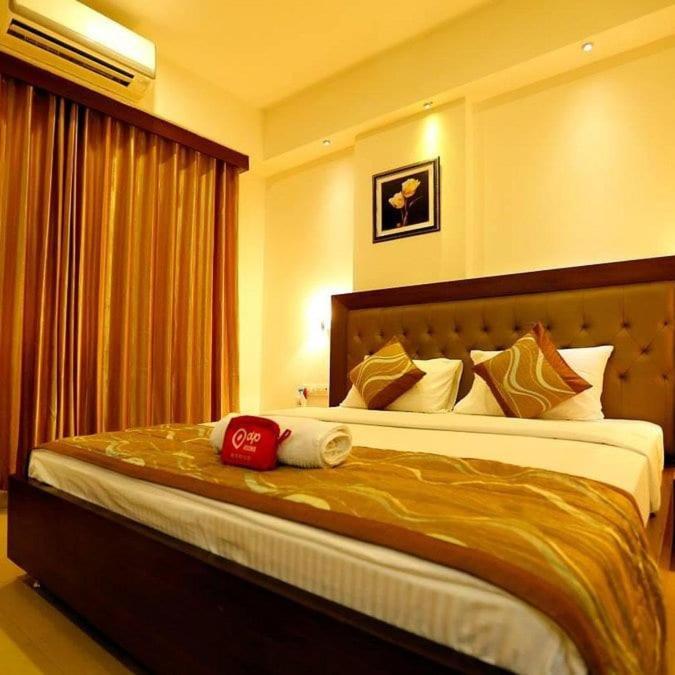 Hotel Almond Zirakpur المظهر الخارجي الصورة